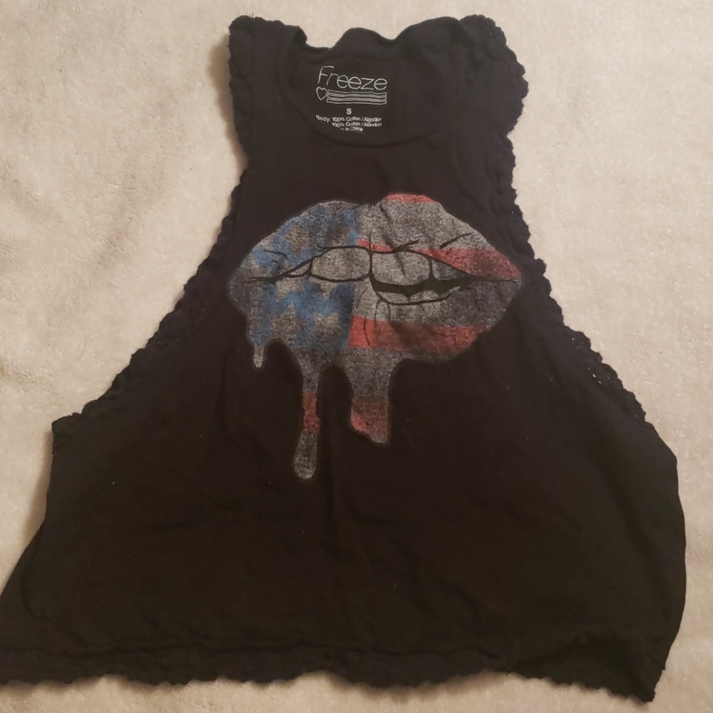 Tank top.